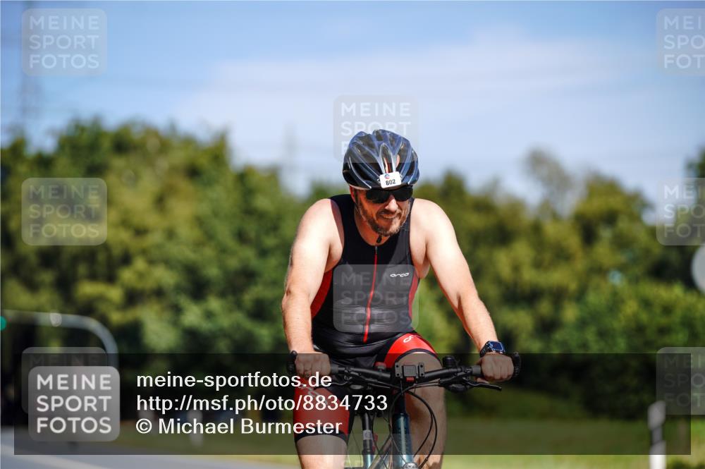 07.09.2025 - 19. Norderstedt Triathlon Michael Burmester http://msf.ph/oto/8834733 07.09.2025 12:24:21 Radfahren 249, 802 meine-sportfotos.de