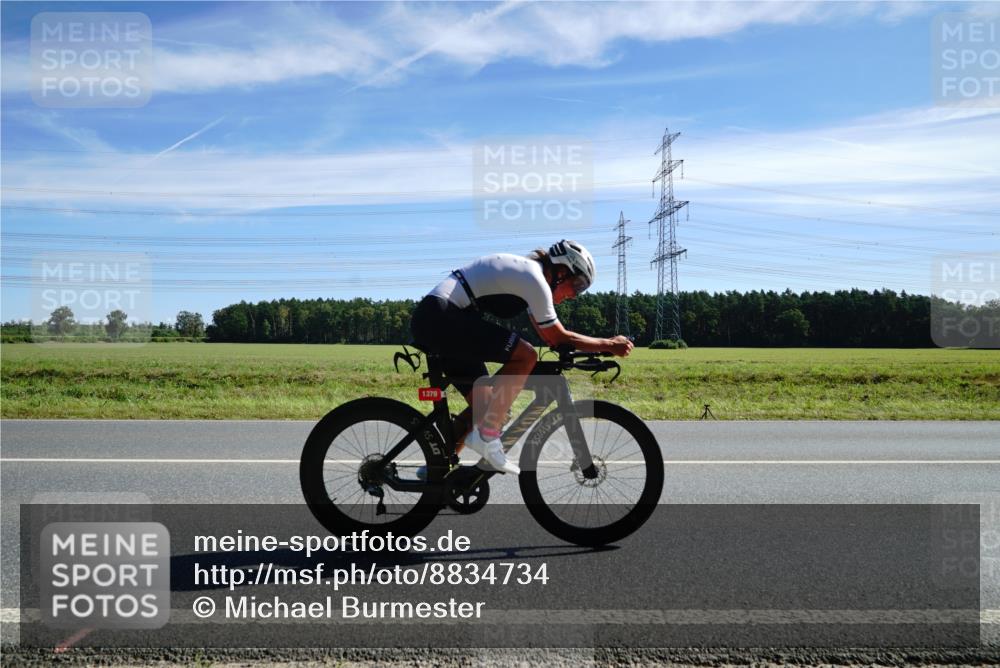 07.09.2025 - 19. Norderstedt Triathlon Michael Burmester http://msf.ph/oto/8834734 07.09.2025 11:59:09 Radfahren 191, 279, 835, 1379 meine-sportfotos.de