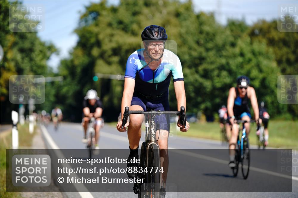 07.09.2025 - 19. Norderstedt Triathlon Michael Burmester http://msf.ph/oto/8834774 07.09.2025 12:25:17 Radfahren 205, 220, 274, 292, 766, 1280 meine-sportfotos.de