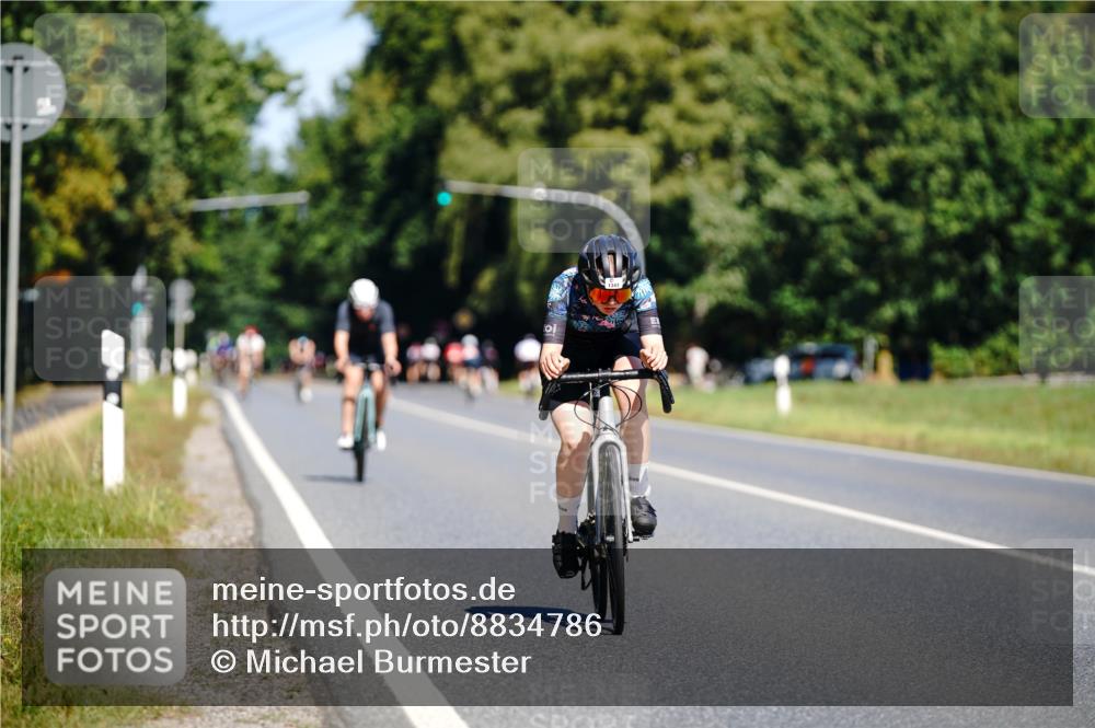 07.09.2025 - 19. Norderstedt Triathlon Michael Burmester http://msf.ph/oto/8834786 07.09.2025 12:25:30 Radfahren 898, 1234, 1343 meine-sportfotos.de