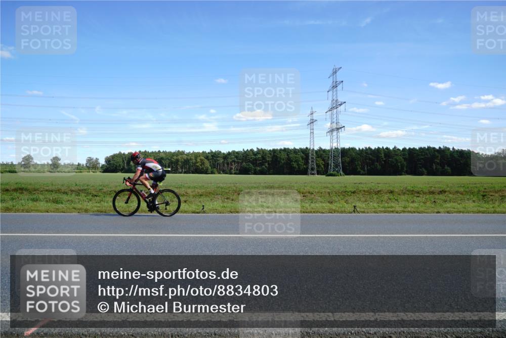 07.09.2025 - 19. Norderstedt Triathlon Michael Burmester http://msf.ph/oto/8834803 07.09.2025 14:01:37 Radfahren 908, 1468 meine-sportfotos.de