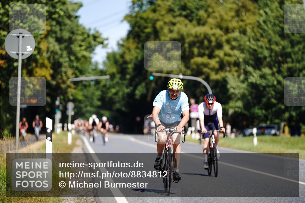 07.09.2025 - 19. Norderstedt Triathlon Michael Burmester http://msf.ph/oto/8834812 07.09.2025 12:26:02 Radfahren 754, 762 meine-sportfotos.de