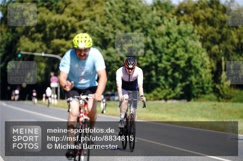 07.09.2025 - 19. Norderstedt Triathlon Michael Burmester http://msf.ph/oto/8834815 07.09.2025 12:26:03 Radfahren 754, 762 meine-sportfotos.de