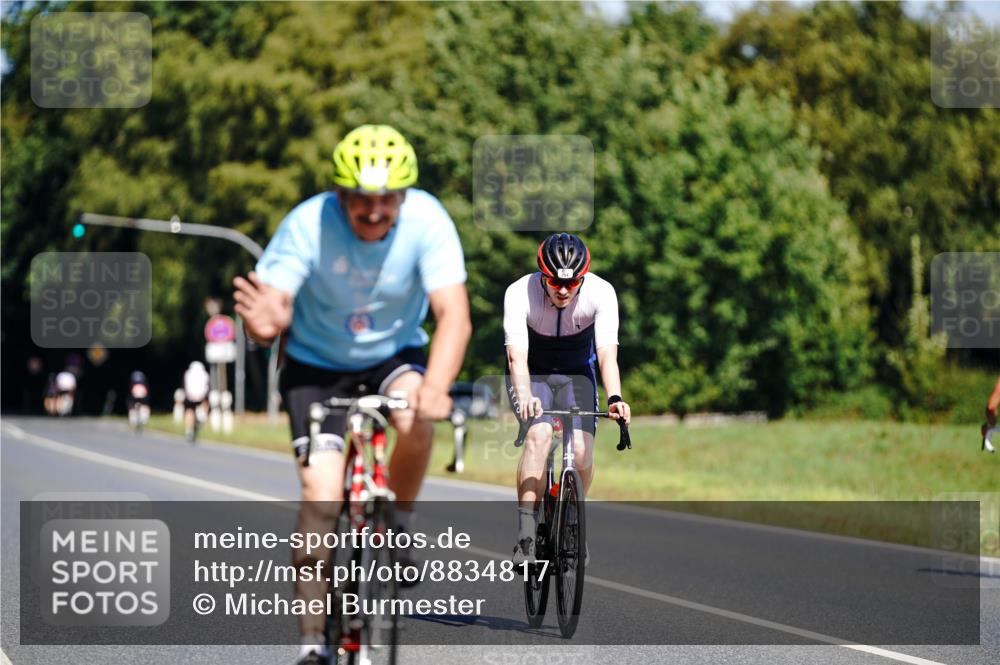 07.09.2025 - 19. Norderstedt Triathlon Michael Burmester http://msf.ph/oto/8834817 07.09.2025 12:26:03 Radfahren 754, 762 meine-sportfotos.de
