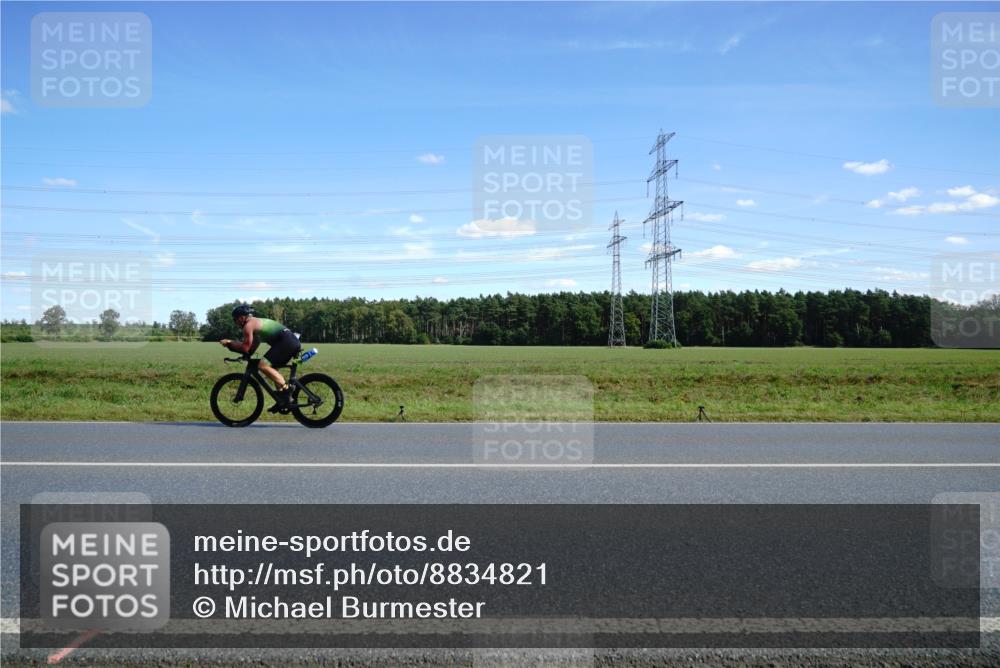 07.09.2025 - 19. Norderstedt Triathlon Michael Burmester http://msf.ph/oto/8834821 07.09.2025 14:01:47 Radfahren  meine-sportfotos.de