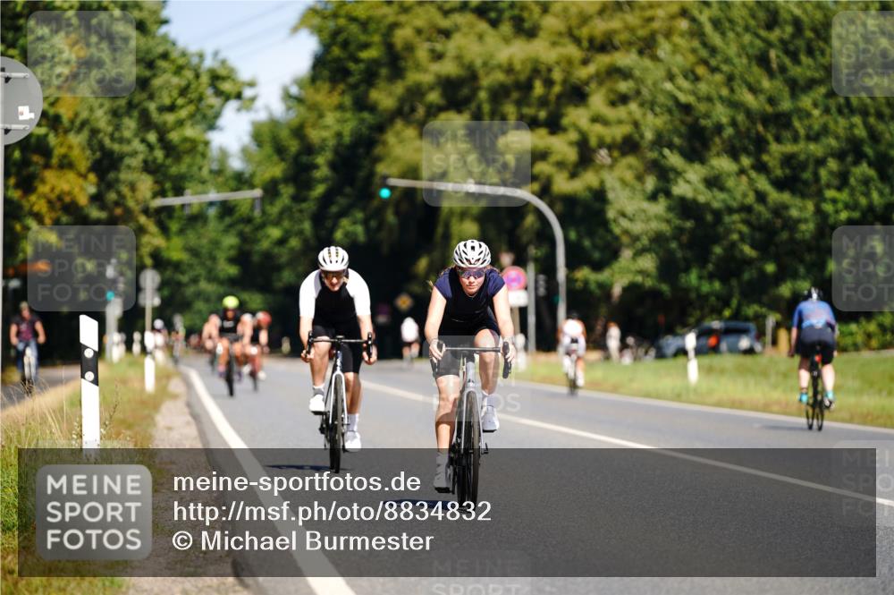 07.09.2025 - 19. Norderstedt Triathlon Michael Burmester http://msf.ph/oto/8834832 07.09.2025 12:26:09 Radfahren 781, 1361 meine-sportfotos.de