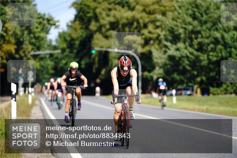07.09.2025 - 19. Norderstedt Triathlon Michael Burmester http://msf.ph/oto/8834843 07.09.2025 12:26:18 Radfahren 759 meine-sportfotos.de