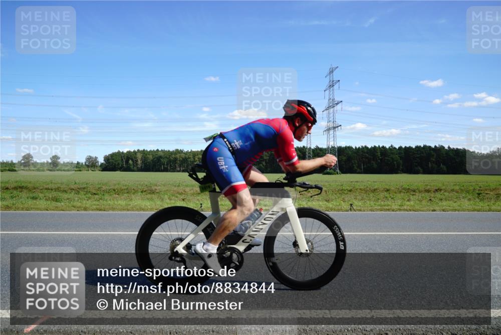 07.09.2025 - 19. Norderstedt Triathlon Michael Burmester http://msf.ph/oto/8834844 07.09.2025 14:01:58 Radfahren 975, 1019 meine-sportfotos.de