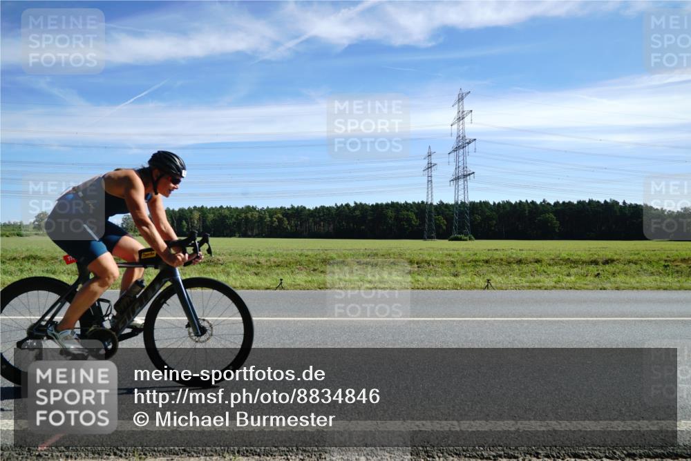 07.09.2025 - 19. Norderstedt Triathlon Michael Burmester http://msf.ph/oto/8834846 07.09.2025 11:59:33 Radfahren 201, 252, 773, 818, 1294 meine-sportfotos.de