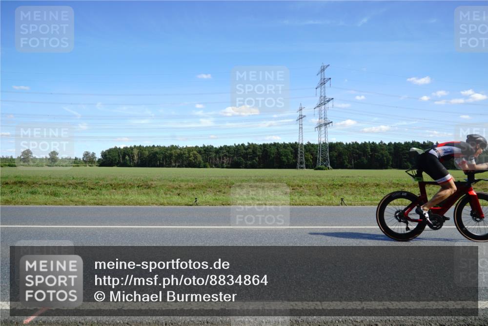 07.09.2025 - 19. Norderstedt Triathlon Michael Burmester http://msf.ph/oto/8834864 07.09.2025 14:02:05 Radfahren 880, 911, 983, 1028 meine-sportfotos.de
