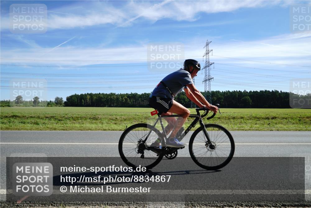 07.09.2025 - 19. Norderstedt Triathlon Michael Burmester http://msf.ph/oto/8834867 07.09.2025 11:59:36 Radfahren 138, 192, 773, 818, 1294, 1357 meine-sportfotos.de