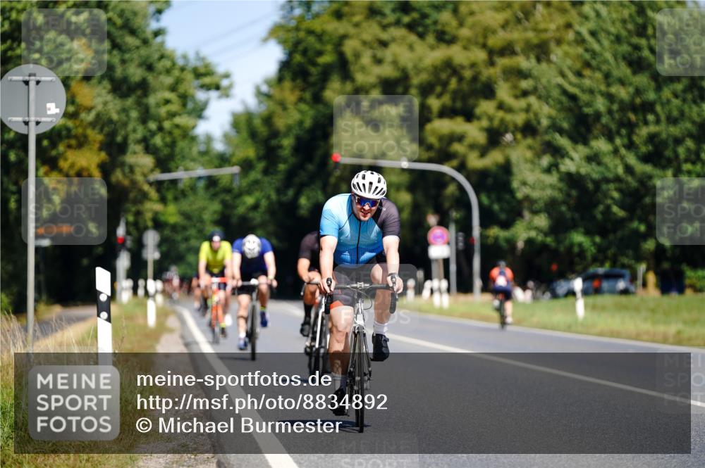 07.09.2025 - 19. Norderstedt Triathlon Michael Burmester http://msf.ph/oto/8834892 07.09.2025 12:26:42 Radfahren 712, 1235 meine-sportfotos.de