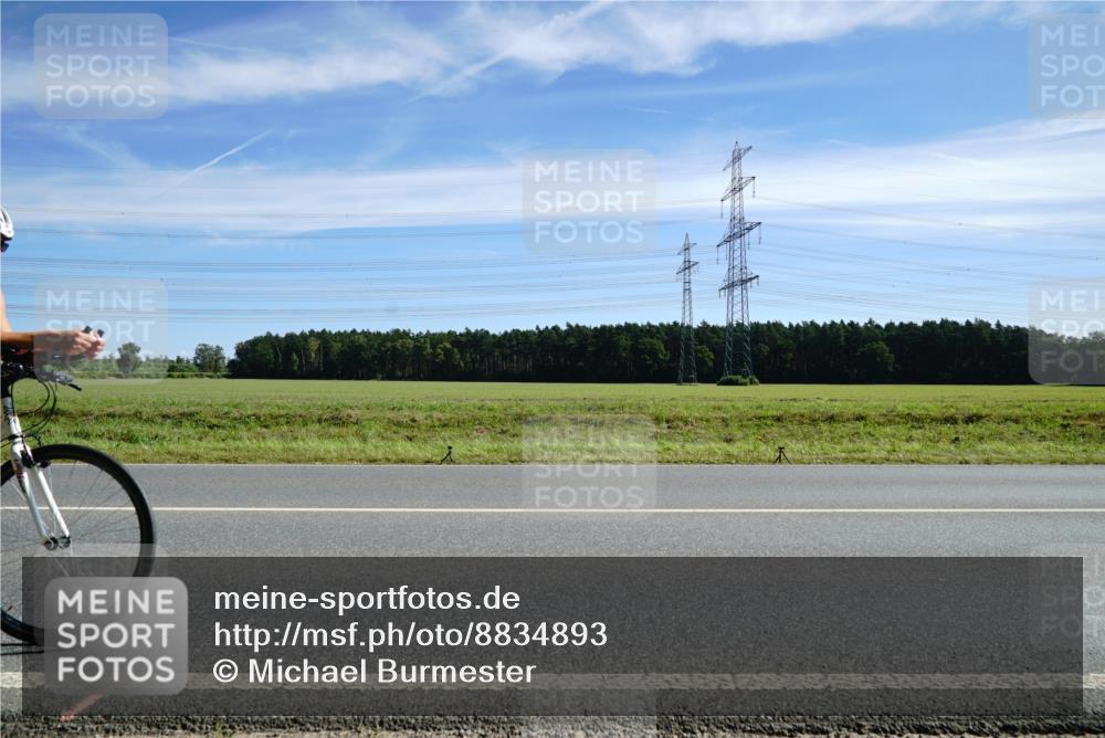 07.09.2025 - 19. Norderstedt Triathlon Michael Burmester http://msf.ph/oto/8834893 07.09.2025 11:59:42 Radfahren 146, 1357 meine-sportfotos.de