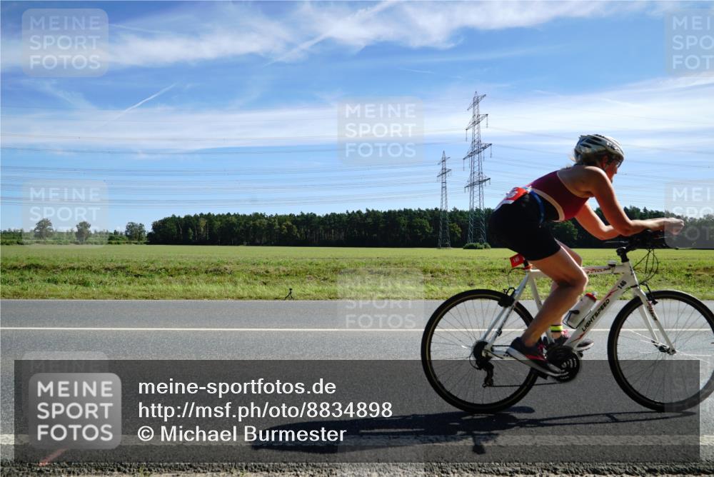 07.09.2025 - 19. Norderstedt Triathlon Michael Burmester http://msf.ph/oto/8834898 07.09.2025 11:59:42 Radfahren 146, 1357 meine-sportfotos.de