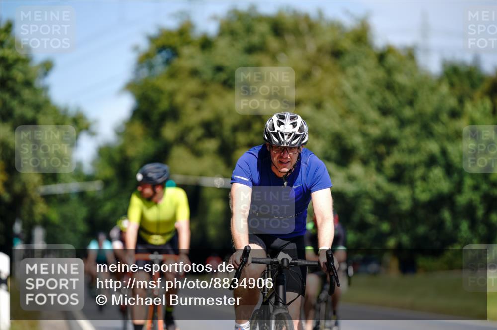 07.09.2025 - 19. Norderstedt Triathlon Michael Burmester http://msf.ph/oto/8834906 07.09.2025 12:26:46 Radfahren 247, 712, 1231, 1235, 1384 meine-sportfotos.de