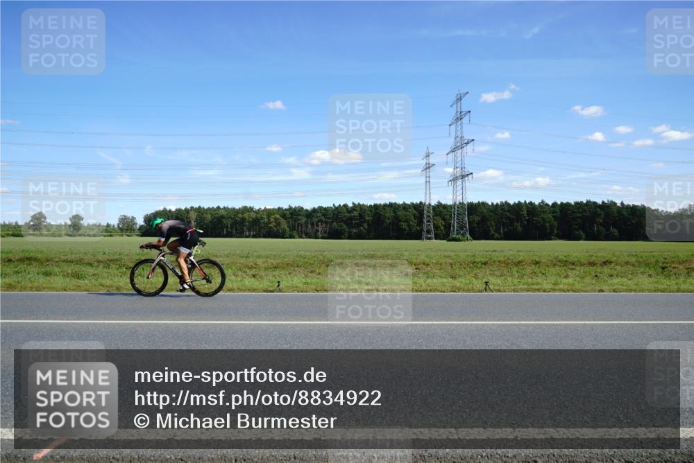 07.09.2025 - 19. Norderstedt Triathlon Michael Burmester http://msf.ph/oto/8834922 07.09.2025 14:02:39 Radfahren  meine-sportfotos.de