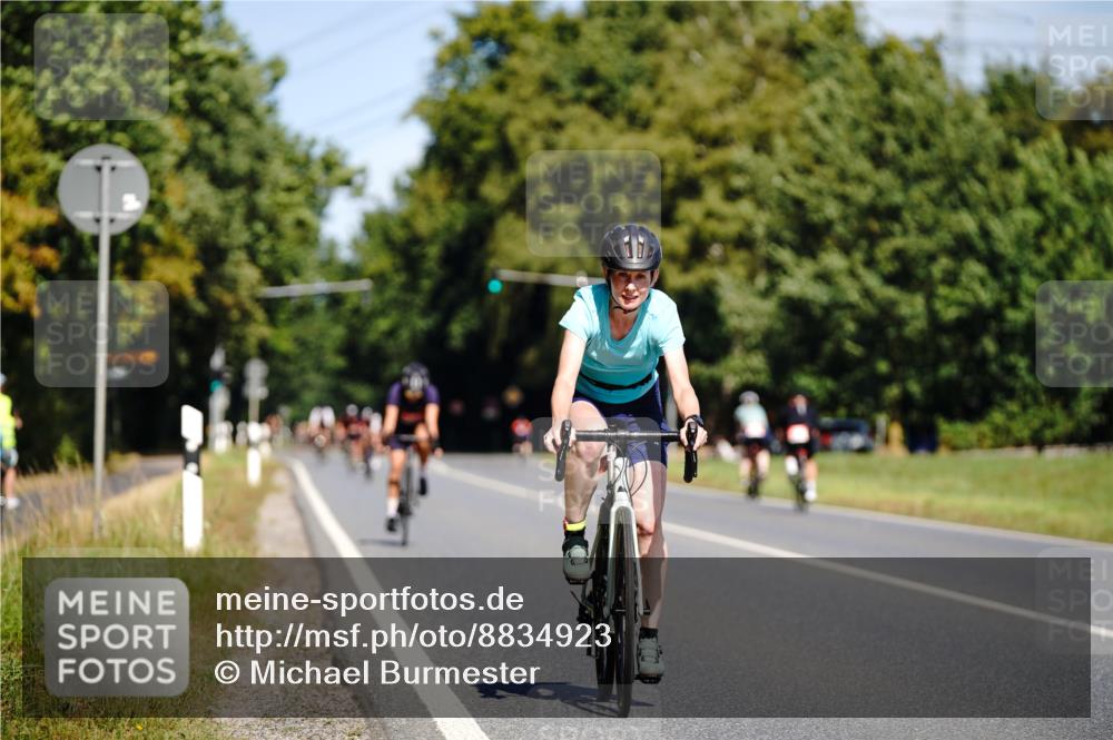 07.09.2025 - 19. Norderstedt Triathlon Michael Burmester http://msf.ph/oto/8834923 07.09.2025 12:26:51 Radfahren 194, 247, 695, 1384 meine-sportfotos.de