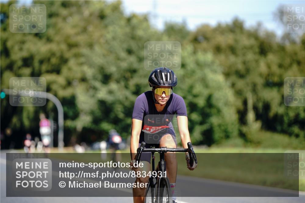 07.09.2025 - 19. Norderstedt Triathlon Michael Burmester http://msf.ph/oto/8834931 07.09.2025 12:26:55 Radfahren 194, 1256 meine-sportfotos.de