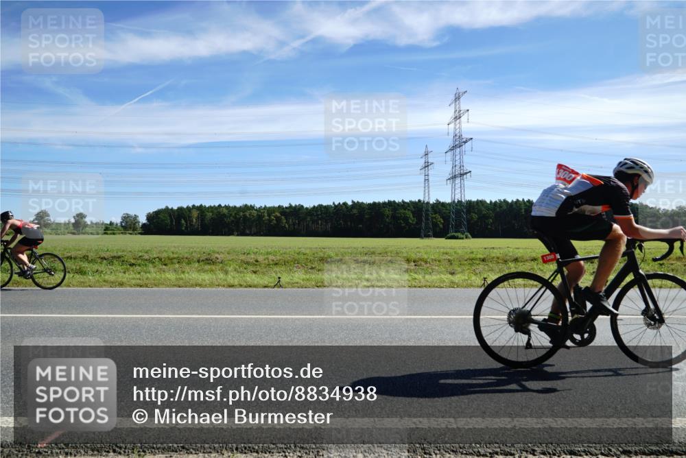 07.09.2025 - 19. Norderstedt Triathlon Michael Burmester http://msf.ph/oto/8834938 07.09.2025 11:59:48 Radfahren 1300 meine-sportfotos.de