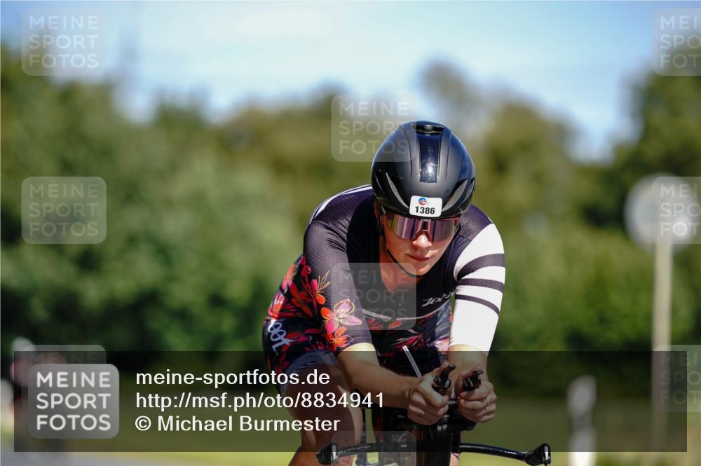 07.09.2025 - 19. Norderstedt Triathlon Michael Burmester http://msf.ph/oto/8834941 07.09.2025 12:27:02 Radfahren 187, 1370, 1386 meine-sportfotos.de
