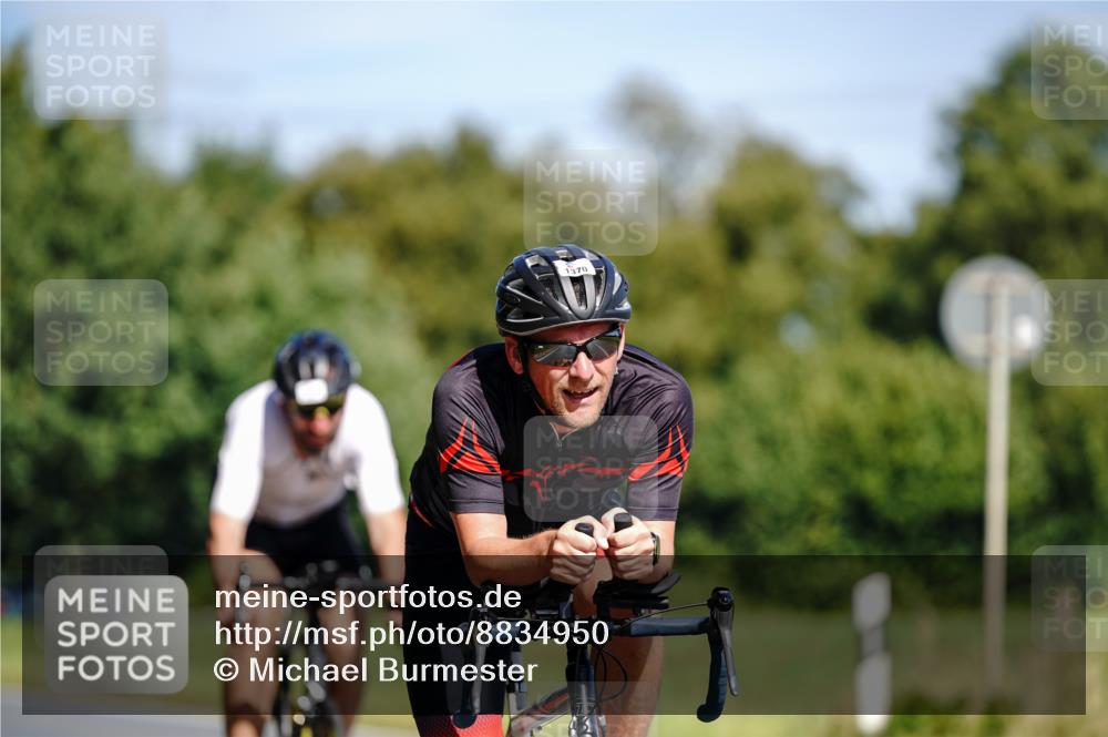 07.09.2025 - 19. Norderstedt Triathlon Michael Burmester http://msf.ph/oto/8834950 07.09.2025 12:27:04 Radfahren 187, 1370, 1386 meine-sportfotos.de