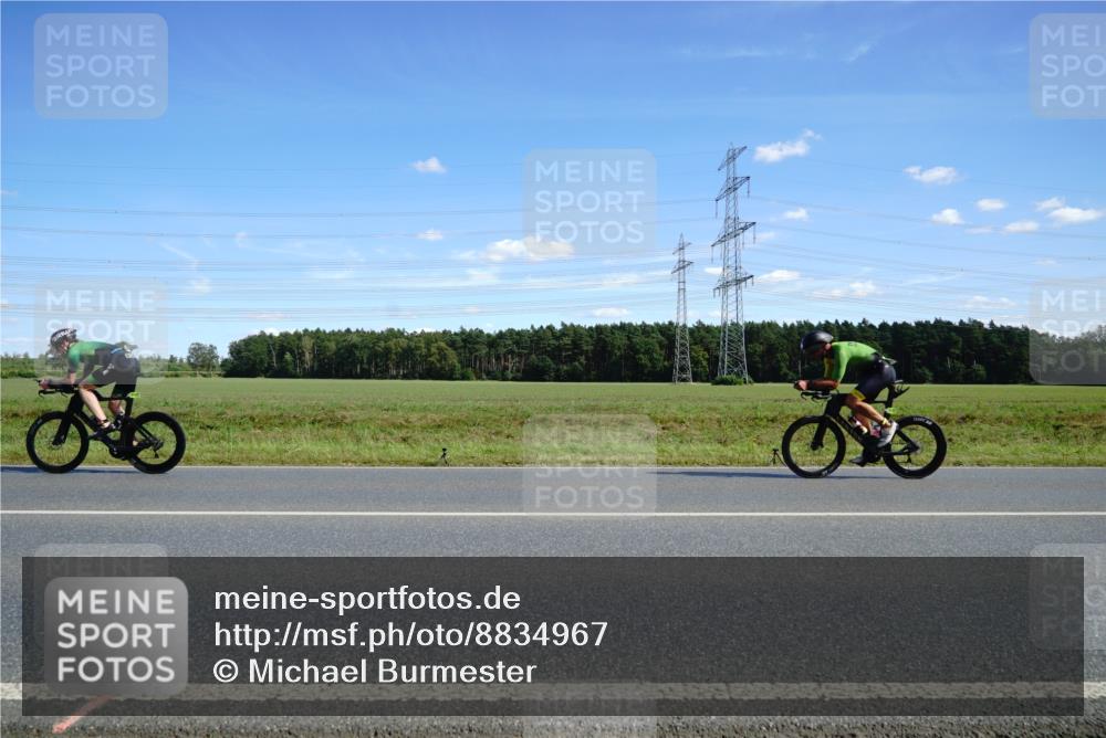 07.09.2025 - 19. Norderstedt Triathlon Michael Burmester http://msf.ph/oto/8834967 07.09.2025 14:02:51 Radfahren 962 meine-sportfotos.de