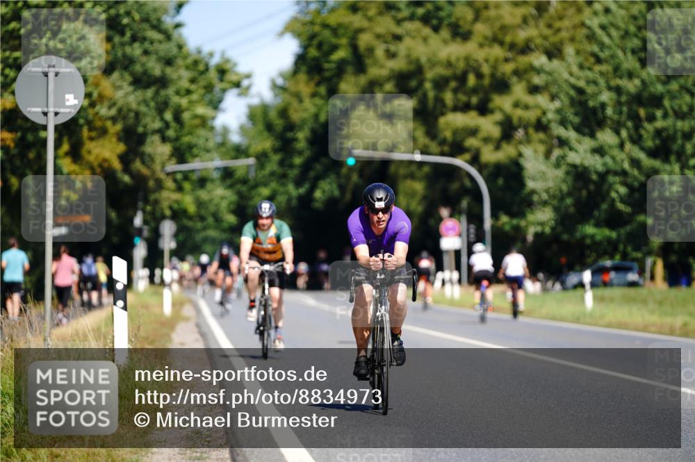 07.09.2025 - 19. Norderstedt Triathlon Michael Burmester http://msf.ph/oto/8834973 07.09.2025 12:27:40 Radfahren 1283 meine-sportfotos.de