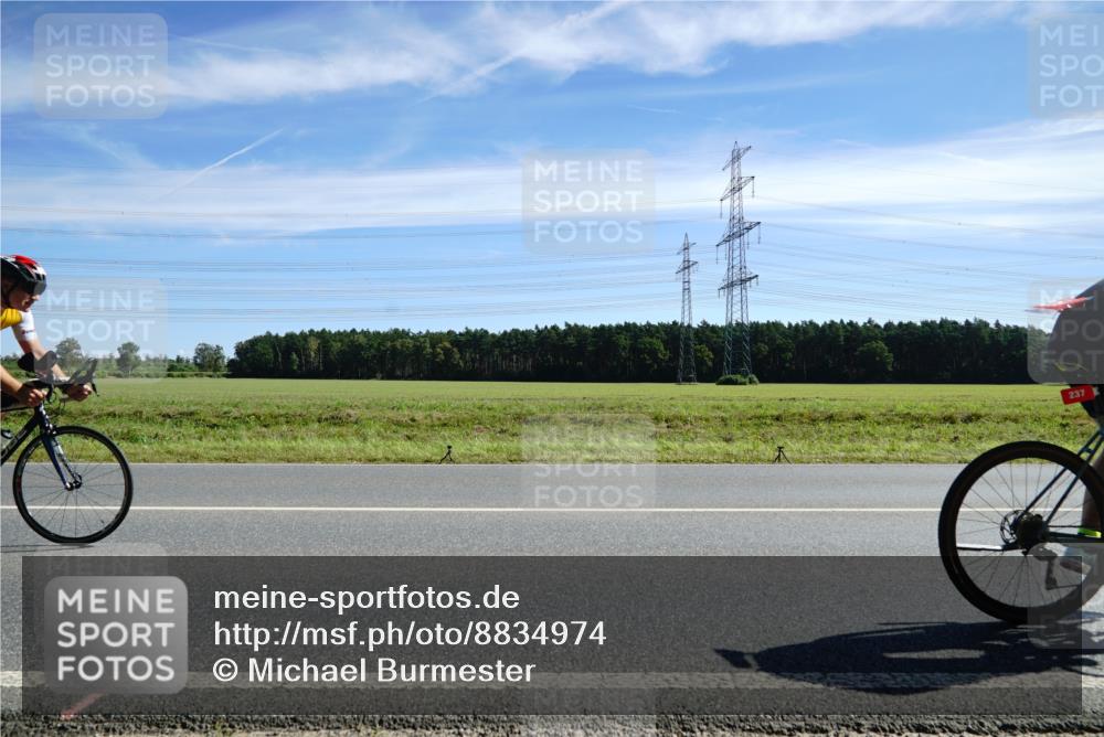 07.09.2025 - 19. Norderstedt Triathlon Michael Burmester http://msf.ph/oto/8834974 07.09.2025 11:59:56 Radfahren 237, 795, 1258 meine-sportfotos.de