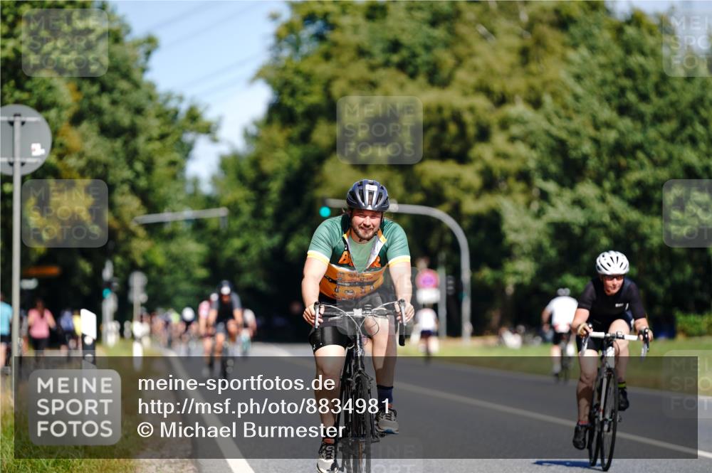 07.09.2025 - 19. Norderstedt Triathlon Michael Burmester http://msf.ph/oto/8834981 07.09.2025 12:27:43 Radfahren 157, 1269, 1283 meine-sportfotos.de