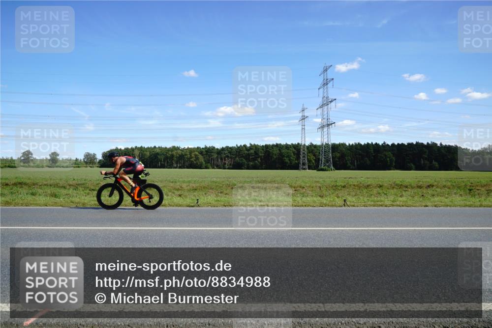 07.09.2025 - 19. Norderstedt Triathlon Michael Burmester http://msf.ph/oto/8834988 07.09.2025 14:02:52 Radfahren 962 meine-sportfotos.de