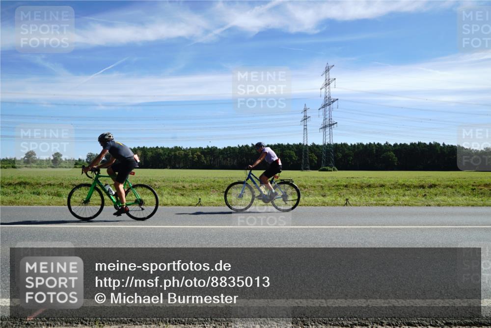 07.09.2025 - 19. Norderstedt Triathlon Michael Burmester http://msf.ph/oto/8835013 07.09.2025 12:00:02 Radfahren 155, 758, 1333, 1351 meine-sportfotos.de