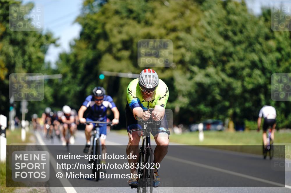07.09.2025 - 19. Norderstedt Triathlon Michael Burmester http://msf.ph/oto/8835020 07.09.2025 12:28:00 Radfahren 1237, 1241, 1376 meine-sportfotos.de