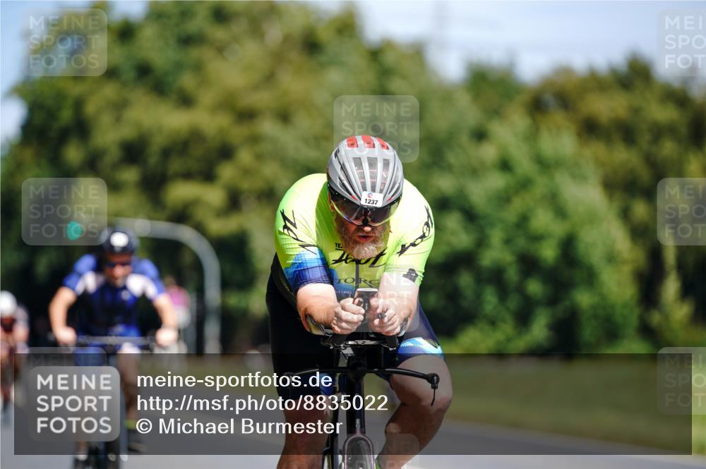 07.09.2025 - 19. Norderstedt Triathlon Michael Burmester http://msf.ph/oto/8835022 07.09.2025 12:28:00 Radfahren 1237, 1241, 1376 meine-sportfotos.de