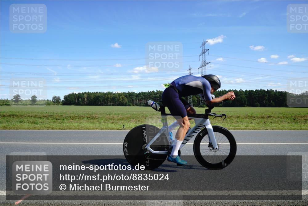 07.09.2025 - 19. Norderstedt Triathlon Michael Burmester http://msf.ph/oto/8835024 07.09.2025 14:03:07 Radfahren 428, 980 meine-sportfotos.de