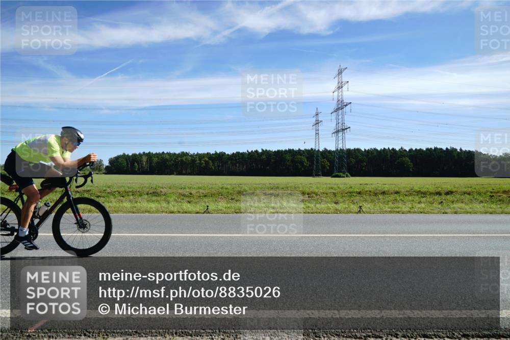 07.09.2025 - 19. Norderstedt Triathlon Michael Burmester http://msf.ph/oto/8835026 07.09.2025 12:00:03 Radfahren 155, 758, 1333, 1351 meine-sportfotos.de