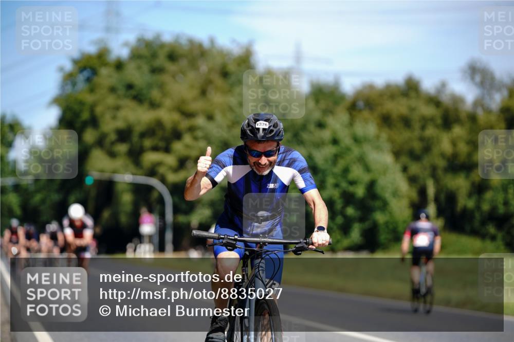 07.09.2025 - 19. Norderstedt Triathlon Michael Burmester http://msf.ph/oto/8835027 07.09.2025 12:28:02 Radfahren 732, 1237, 1376 meine-sportfotos.de