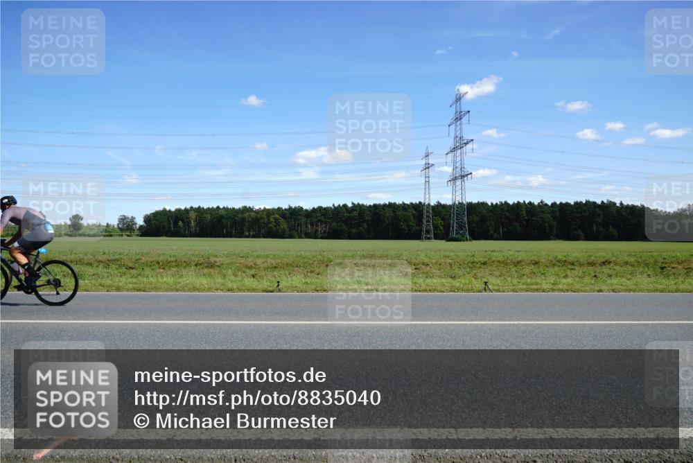 07.09.2025 - 19. Norderstedt Triathlon Michael Burmester http://msf.ph/oto/8835040 07.09.2025 14:03:22 Radfahren  meine-sportfotos.de