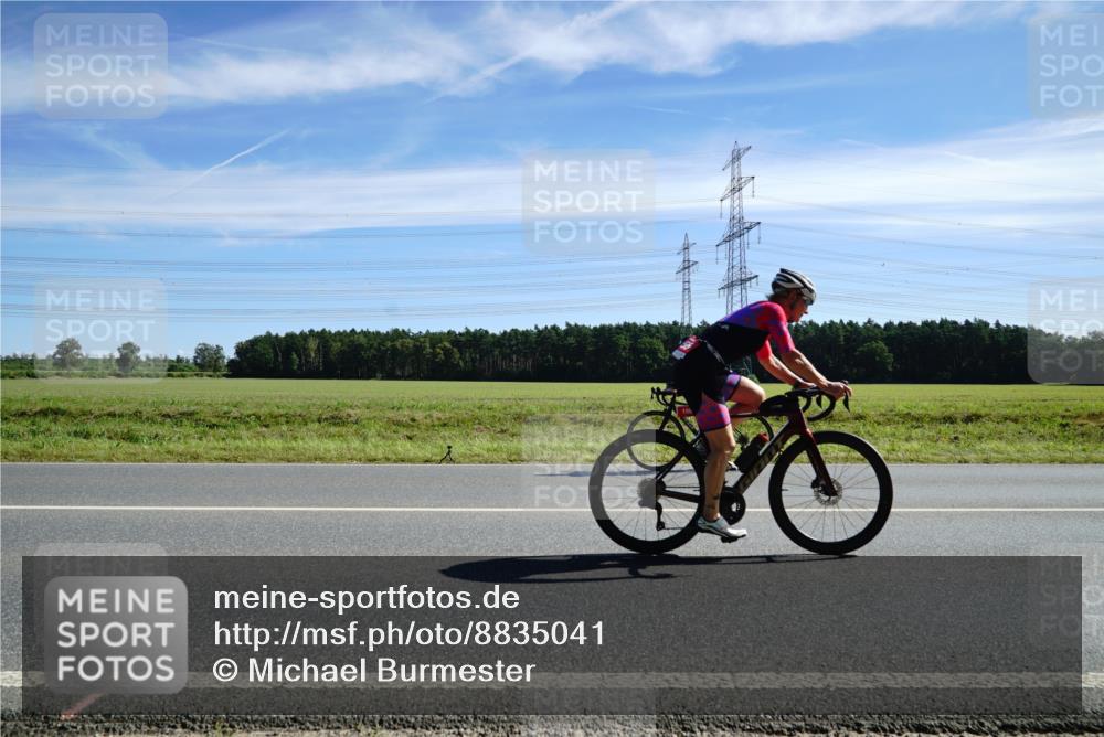 07.09.2025 - 19. Norderstedt Triathlon Michael Burmester http://msf.ph/oto/8835041 07.09.2025 12:00:05 Radfahren 155, 261, 758, 1333, 1351 meine-sportfotos.de
