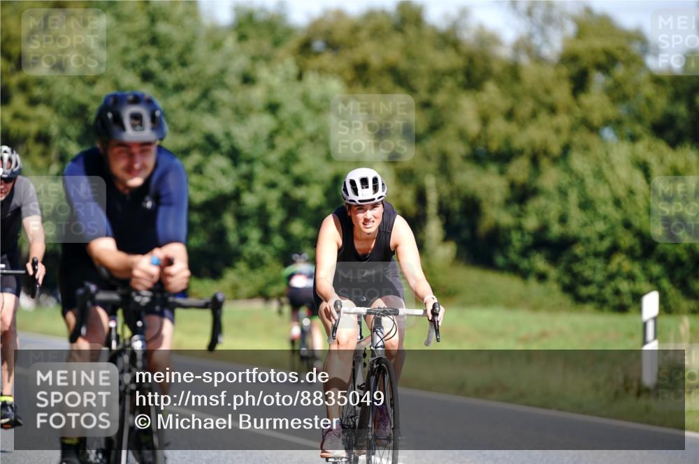 07.09.2025 - 19. Norderstedt Triathlon Michael Burmester http://msf.ph/oto/8835049 07.09.2025 12:28:08 Radfahren 171, 728, 735, 752 meine-sportfotos.de