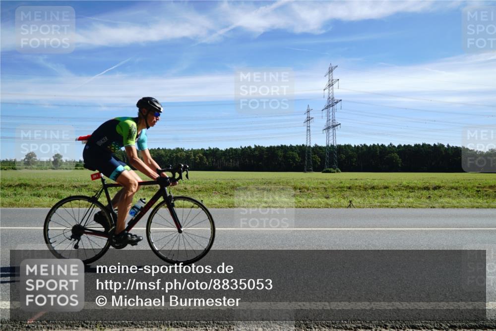 07.09.2025 - 19. Norderstedt Triathlon Michael Burmester http://msf.ph/oto/8835053 07.09.2025 12:00:08 Radfahren 261 meine-sportfotos.de