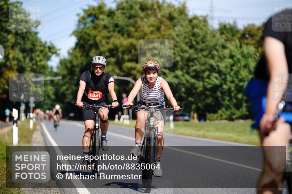 07.09.2025 - 19. Norderstedt Triathlon Michael Burmester http://msf.ph/oto/8835064 07.09.2025 12:28:11 Radfahren 171, 728, 735, 752, 1264, 1331 meine-sportfotos.de