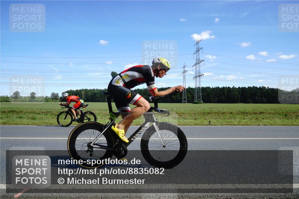 07.09.2025 - 19. Norderstedt Triathlon Michael Burmester http://msf.ph/oto/8835082 07.09.2025 14:03:47 Radfahren 978, 985, 1039 meine-sportfotos.de