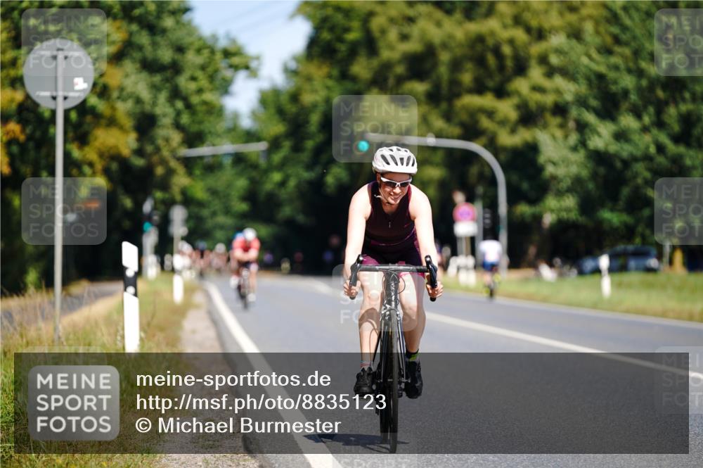 07.09.2025 - 19. Norderstedt Triathlon Michael Burmester http://msf.ph/oto/8835123 07.09.2025 12:28:54 Radfahren 265 meine-sportfotos.de