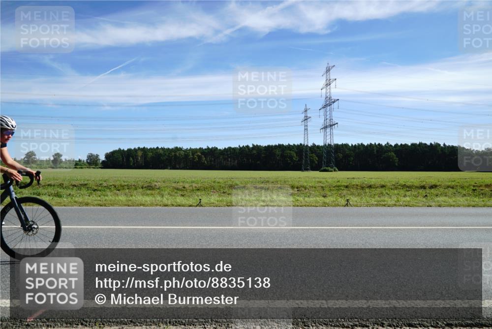 07.09.2025 - 19. Norderstedt Triathlon Michael Burmester http://msf.ph/oto/8835138 07.09.2025 12:00:28 Radfahren 1361 meine-sportfotos.de