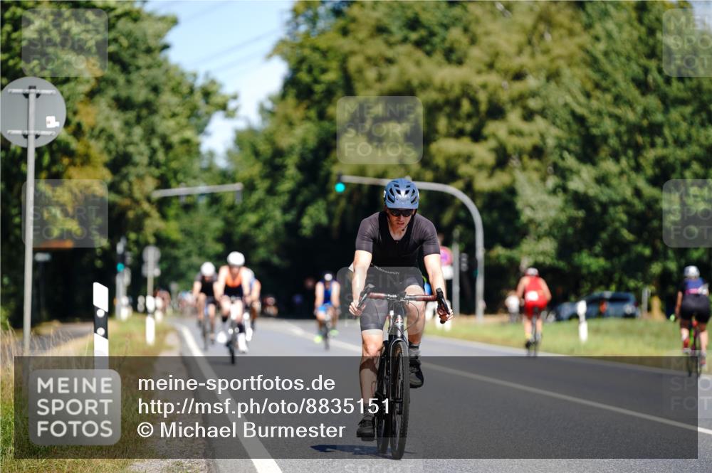 07.09.2025 - 19. Norderstedt Triathlon Michael Burmester http://msf.ph/oto/8835151 07.09.2025 12:29:12 Radfahren 214 meine-sportfotos.de