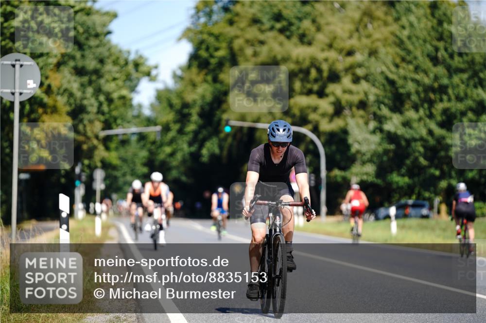07.09.2025 - 19. Norderstedt Triathlon Michael Burmester http://msf.ph/oto/8835153 07.09.2025 12:29:12 Radfahren 214 meine-sportfotos.de