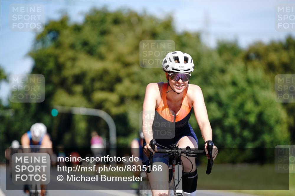 07.09.2025 - 19. Norderstedt Triathlon Michael Burmester http://msf.ph/oto/8835168 07.09.2025 12:29:18 Radfahren 161, 750, 1251 meine-sportfotos.de