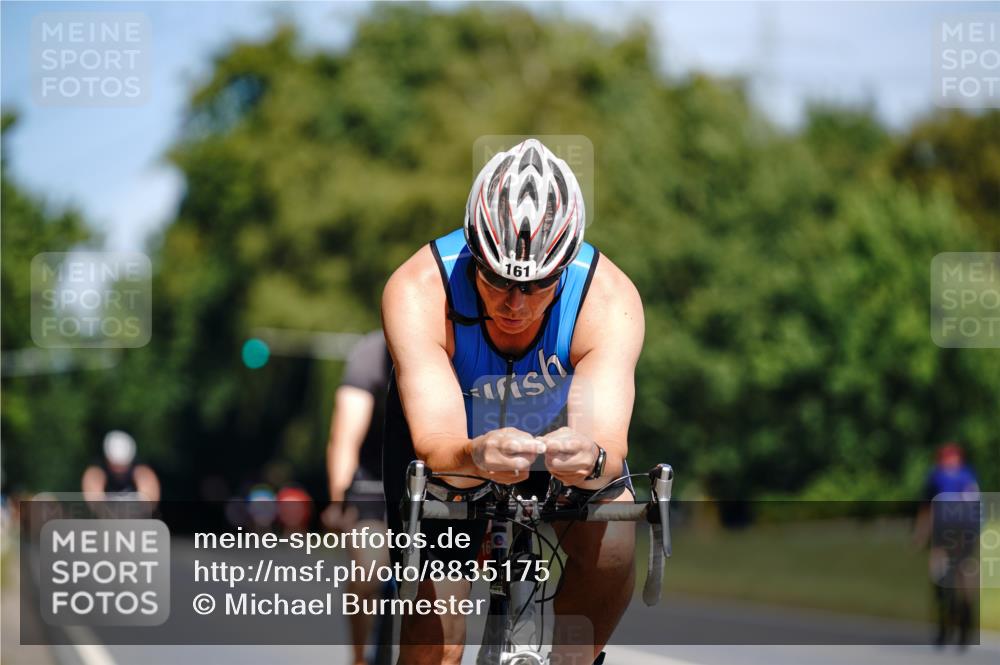 07.09.2025 - 19. Norderstedt Triathlon Michael Burmester http://msf.ph/oto/8835175 07.09.2025 12:29:20 Radfahren 161, 266, 750, 1251 meine-sportfotos.de