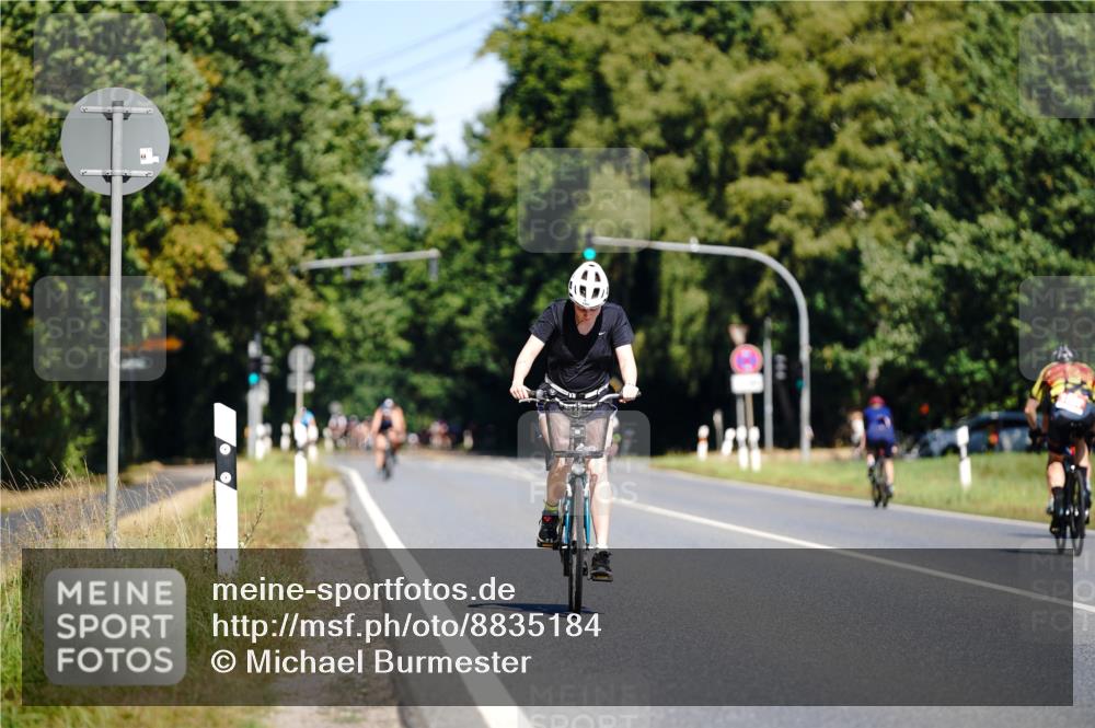 07.09.2025 - 19. Norderstedt Triathlon Michael Burmester http://msf.ph/oto/8835184 07.09.2025 12:29:25 Radfahren 266 meine-sportfotos.de