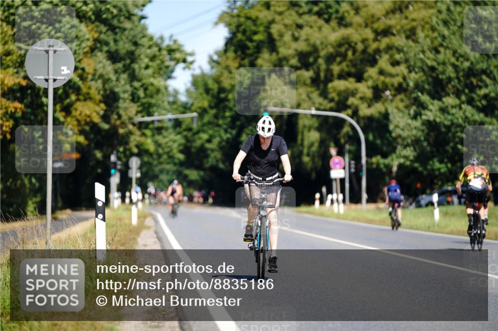 07.09.2025 - 19. Norderstedt Triathlon Michael Burmester http://msf.ph/oto/8835186 07.09.2025 12:29:25 Radfahren 266 meine-sportfotos.de